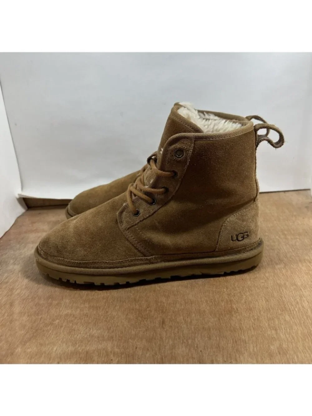 Ugg Harkley Men's Size 8 Shearling Ankle Boots Chukka Chestnut Tan 1016472